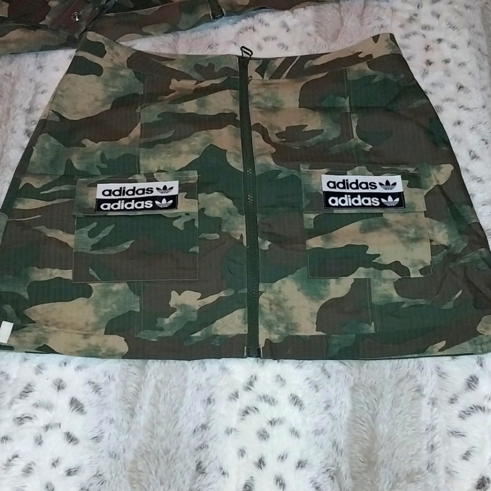 Adidas Camo Skirt Jacket Shirt Set - Picture 9 of 15
